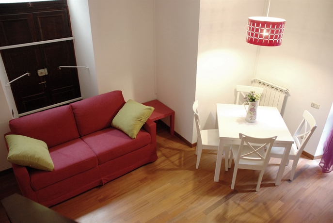 Imagen de los interiores del Palazzo Velli Suites. Foto 12