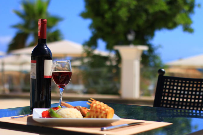 Imagen de la habitación del Palm Bay Beach Hotel. Foto 4