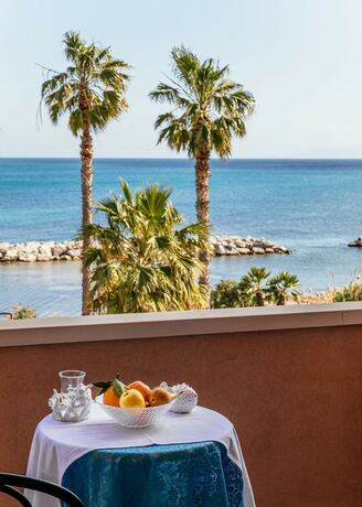 Imagen de la habitación del Palm Beach Club Casteldaccia. Foto 20