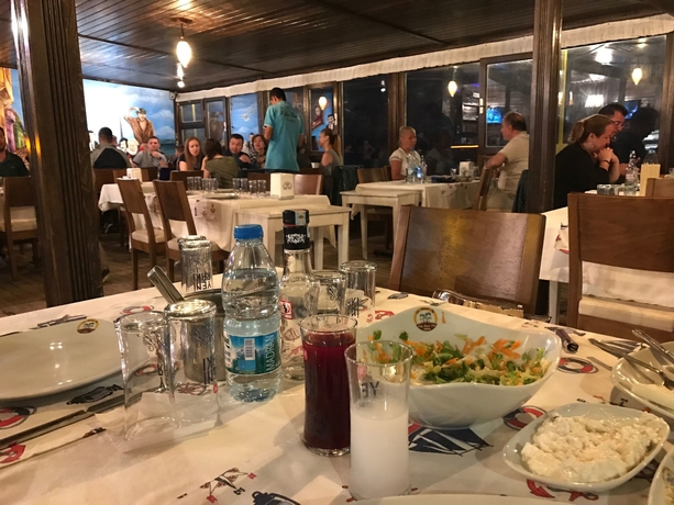 Imagen del bar/restaurante del Palm Beach Otel. Foto 3