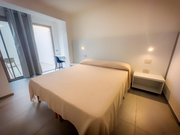 Imagen de la habitación del Palm Beach Resort, ARBATAX. Foto 3