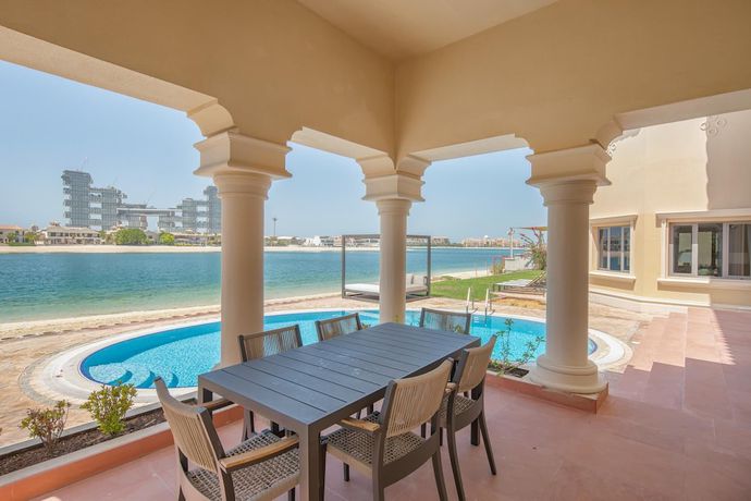 Imagen de la habitación del Palm Jumeirah Beach Front XL Villa w Prvt Pool. Foto 5