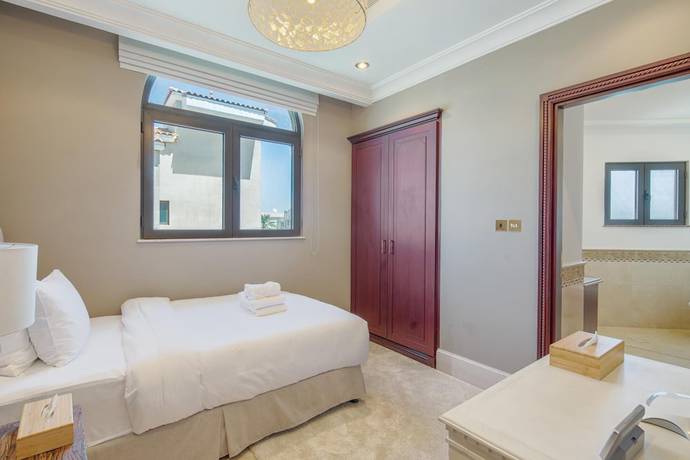 Imagen de la habitación del Palm Jumeirah Beach Front XL Villa w Prvt Pool. Foto 14