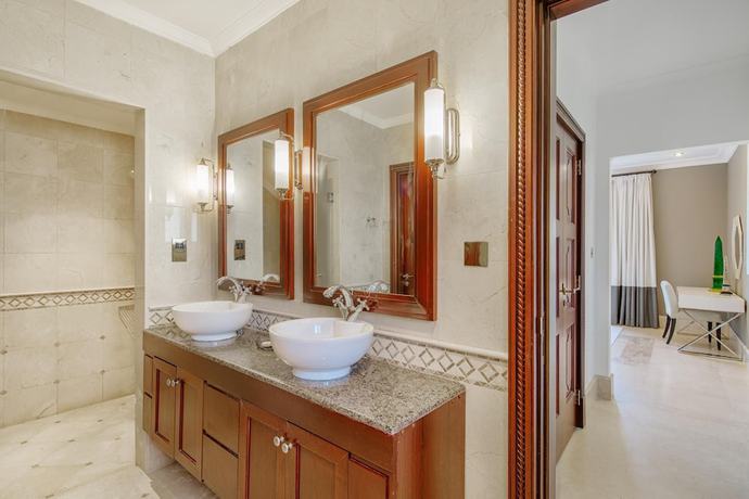 Imagen de la habitación del Palm Jumeirah Beach Front XL Villa w Prvt Pool. Foto 19