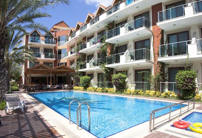 Imagen de la piscina del Palmira Hotel. Foto 20