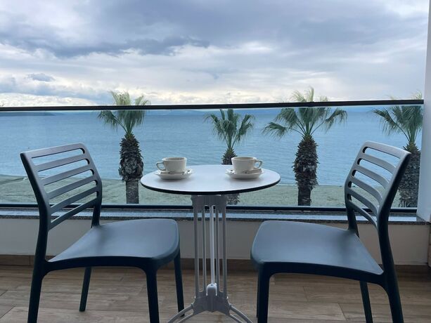 Imagen de la habitación del Palmon Hotel. Foto 17