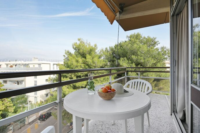 Imagen de la habitación del PandV Residence Saint Laurent Du Var. Foto 18