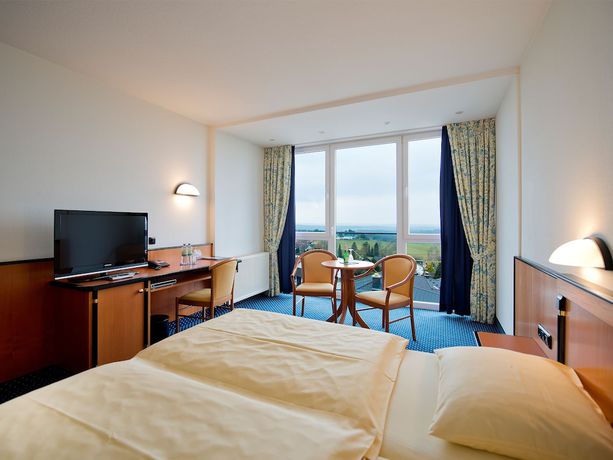 Imagen de la habitación del Panorama Hotel, Glashütten. Foto 7