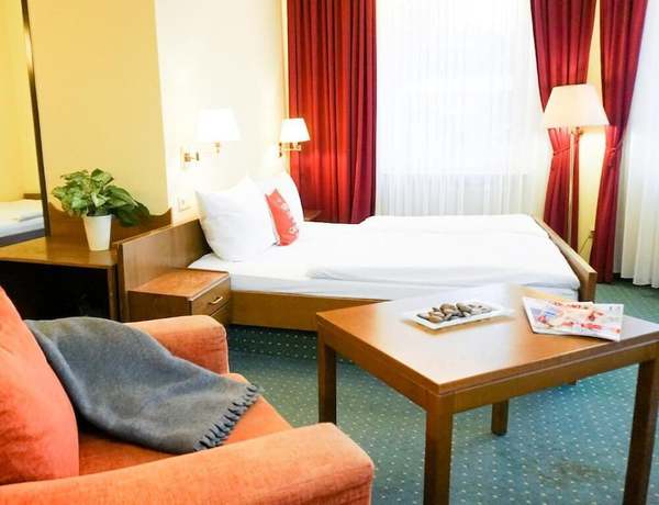Imagen de la habitación del Panorama Hotel Rheinkrone. Foto 4
