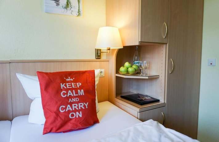 Imagen de la habitación del Panorama Hotel Rheinkrone. Foto 18