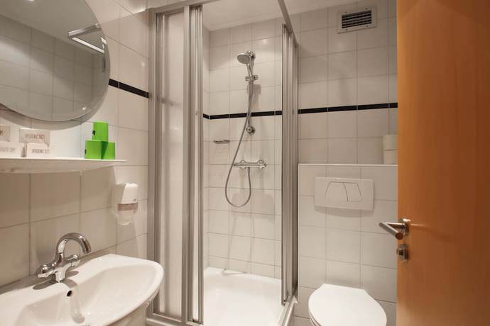 Imagen de la habitación del Panorama Hotel Winterberg. Foto 9