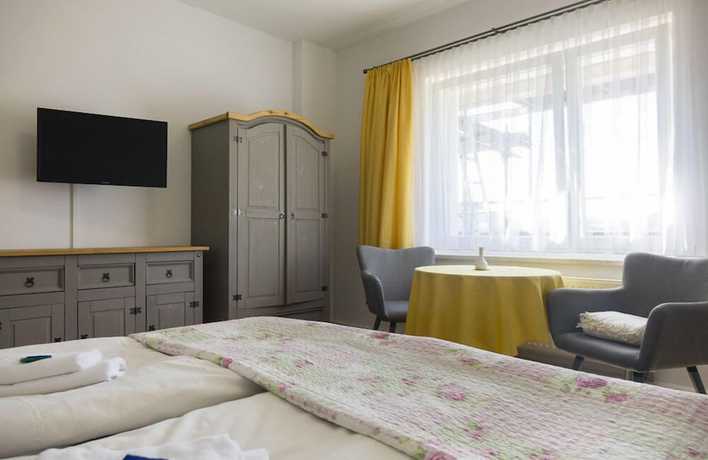 Imagen de la habitación del PanoramaHotel Lilienstein. Foto 14