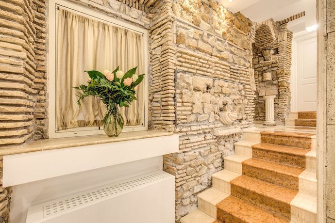 Imagen de los interiores del Pantheonview - Luxury Suites. Foto 17