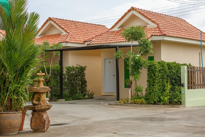 Imagen de los exteriores del Paplern Resort. Foto 19
