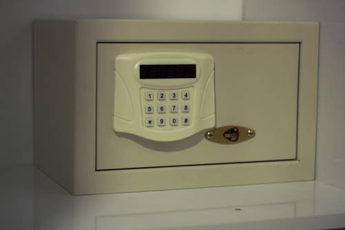 Imagen de la habitación del Paradise Airport Hotel. Foto 5