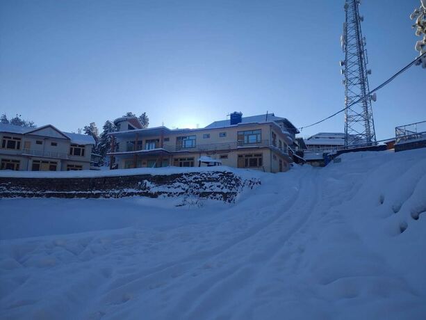 Imagen general del Paradise Hotel and Hillside Cottage Shogra. Foto 5