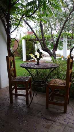 Imagen de los exteriores del Parador Del Angel. Foto 11