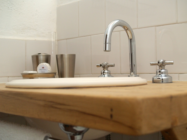 Imagen de la habitación del Parador Del Angel. Foto 9