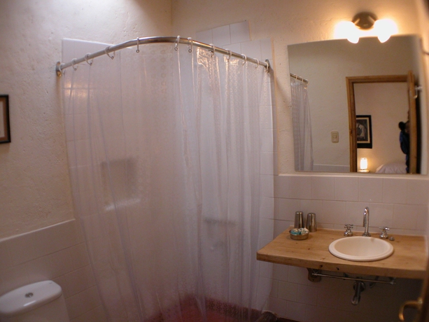 Imagen de la habitación del Parador Del Angel. Foto 10