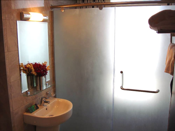 Imagen de la habitación del Paragon Hotel Apartments. Foto 9