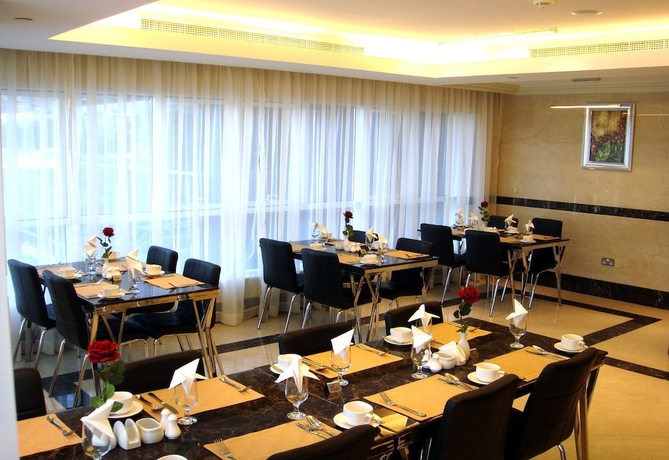 Imagen del bar/restaurante del Paragon Hotel Apartments. Foto 6