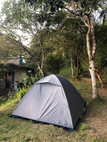 Imagen de la habitación del Para&iacute;so Hostel Praia do Rosa. Foto 16