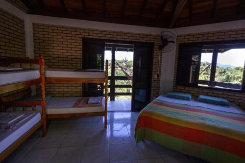 Imagen general del Para&iacute;so Hostel Praia do Rosa. Foto 6