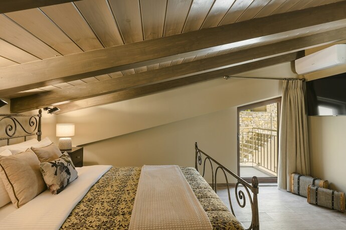 Imagen general del Paramithenio Village Beach Resort and Spa. Foto 4