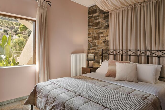Imagen de la habitación del Paramithenio Village Beach Resort and Spa. Foto 18