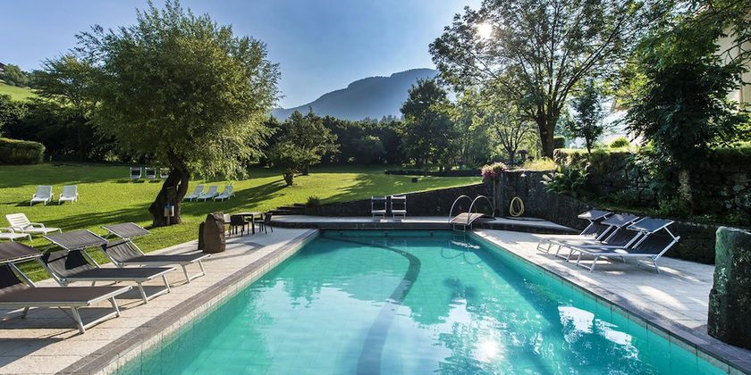 Imagen de la piscina del Parc Hotel Florian. Foto 18