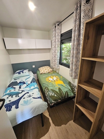 Imagen de la habitación del Parc de Charlieu. Foto 1