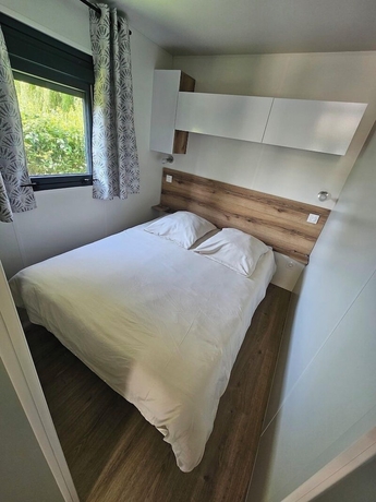 Imagen de la habitación del Parc de Charlieu. Foto 2
