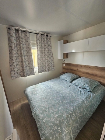 Imagen de la habitación del Parc de Charlieu. Foto 14