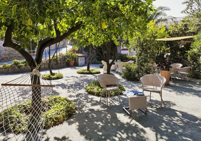 Imagen de los exteriores del Parco Del Generale. Foto 5