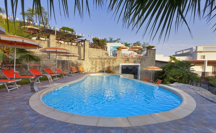 Imagen de la piscina del Parco Del Generale. Foto 15