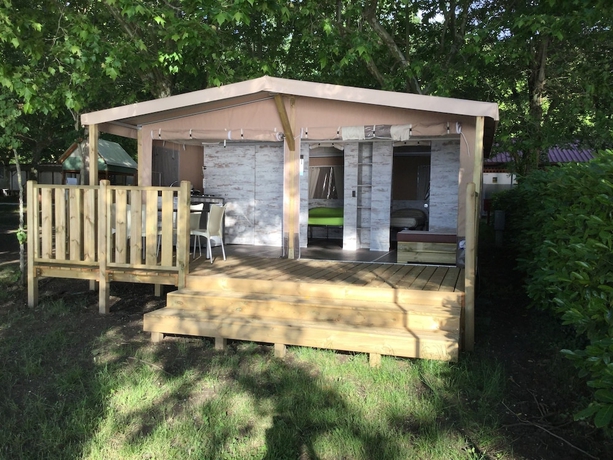 Imagen de los exteriores del Parco Del Lago Glamping And Lodges. Foto 19
