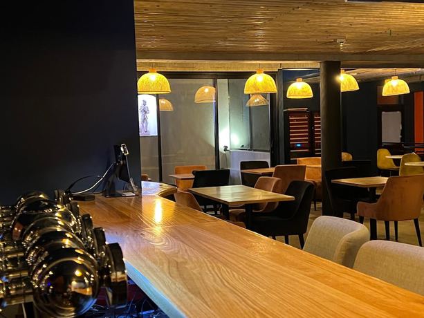 Imagen del bar/restaurante del Paris Saint-Cloud Hôtel. Foto 4