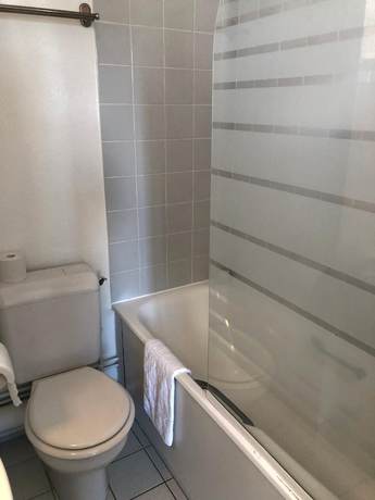 Imagen de la habitación del Paris Saint-Cloud Hôtel. Foto 7