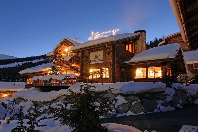 Imagen de los exteriores del Park Chalet Village. Foto 7