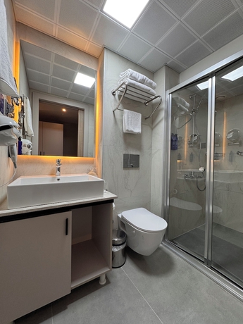 Imagen de la habitación del Park Dedeman City Alsancak. Foto 9