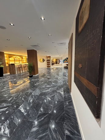 Imagen de los interiores del Park Dedeman City Alsancak. Foto 15