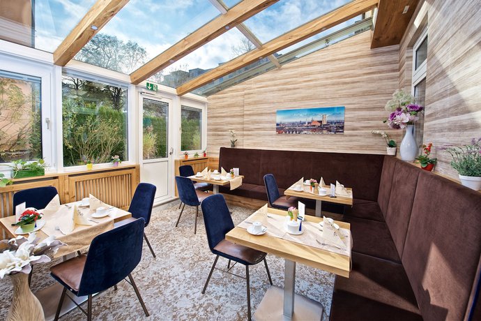 Imagen del bar/restaurante del Park Hotel Laim Serviced Apartments. Foto 5