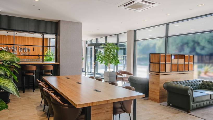 Imagen de los interiores del Park Inn By Radisson Yalova City Center. Foto 16