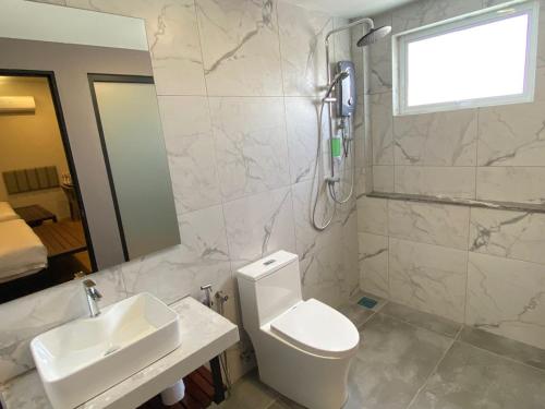 Imagen de la habitación del ParkCity Inn. Foto 19