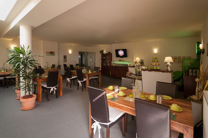Imagen del bar/restaurante del Park-Hotel Leimen. Foto 4