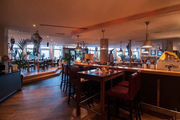 Imagen del bar/restaurante del Park-Hotel Leimen. Foto 6