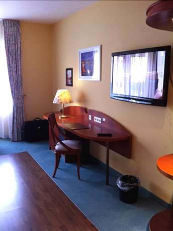 Imagen de la habitación del Parkhotel Dallgow. Foto 10