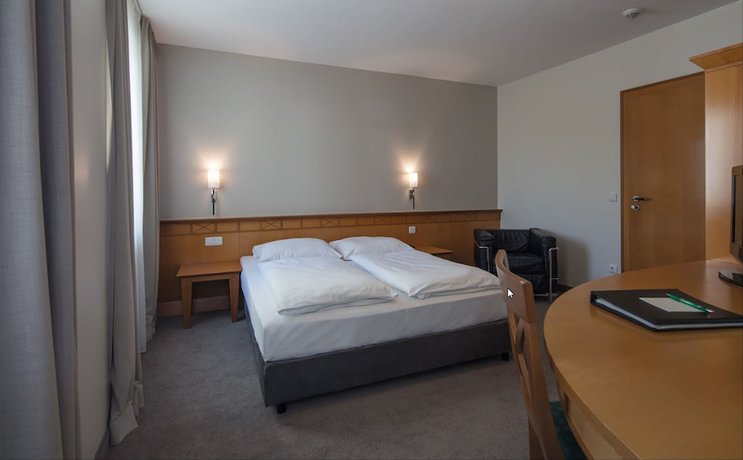 Imagen de la habitación del Parkhotel Schmid. Foto 6