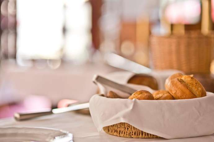 Imagen del bar/restaurante del Parkhotel W&ouml;rlitz. Foto 5