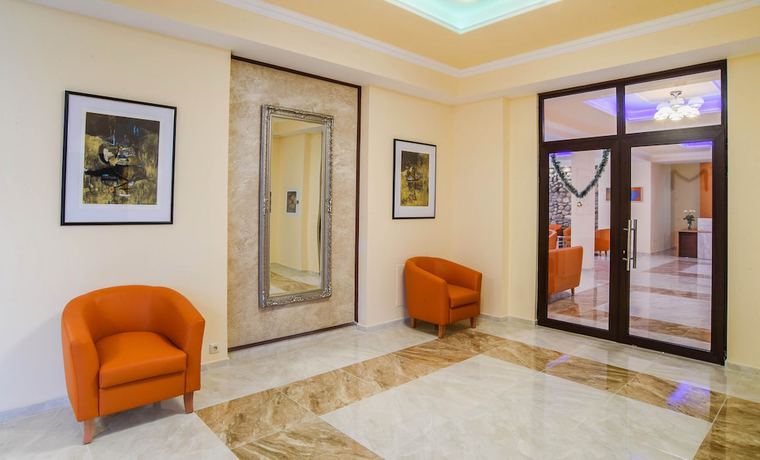 Imagen de los interiores del Park-hotel Yambol. Foto 18